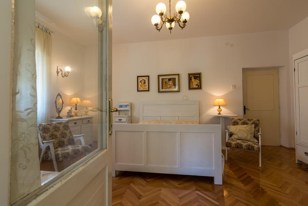Apartments Coce Трогир Экстерьер фото