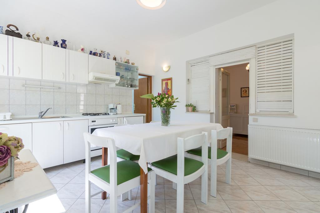 Apartments Coce Трогир Экстерьер фото
