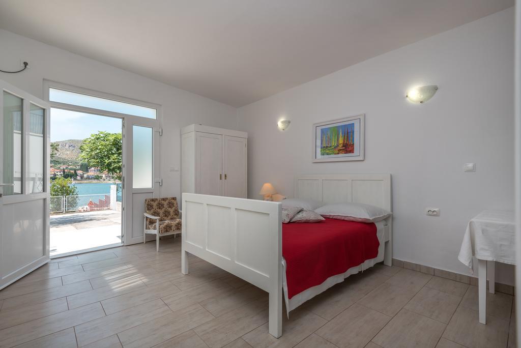 Apartments Coce Трогир Экстерьер фото