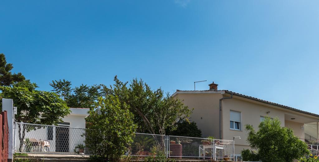 Apartments Coce Трогир Экстерьер фото
